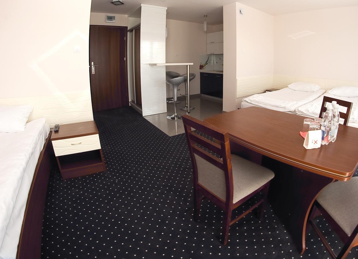 Hotel Imperium Pionki Room photo